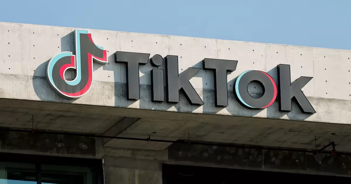 Логотип TikTok изображен на штаб-квартире компании в Калвер-Сити, Калифорния, США, 18 января 2025 года / Фото Reuters
