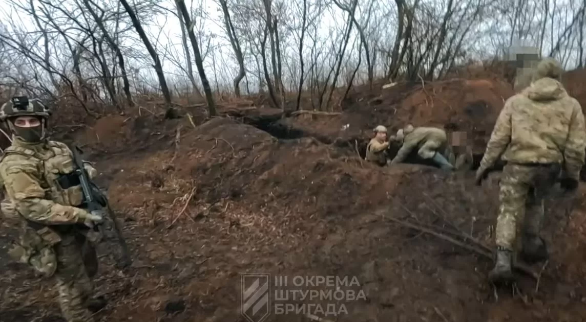 Воїни 3-ї штурмової прикинулися росіянами й захопили полонених / Скриншот з відео