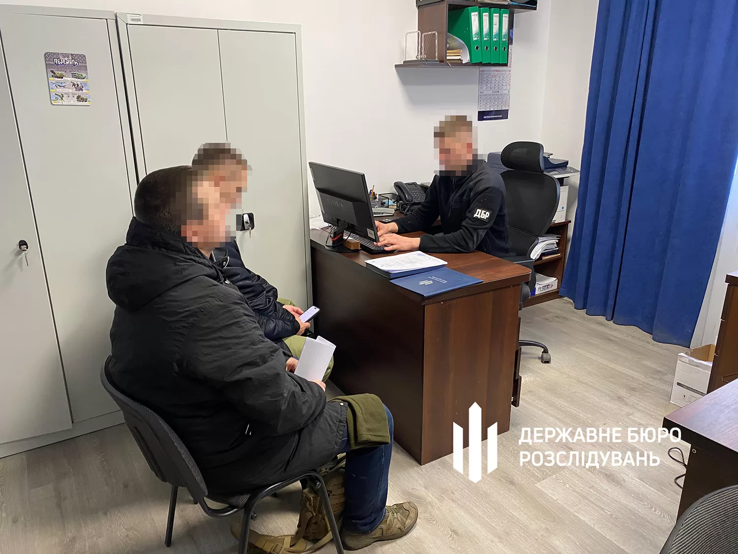 Командир роти нараховував "бойові" підлеглій, яка сиділа вдома / Фото: ДБР