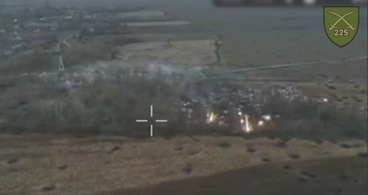 Удар по скупченню росіян з HIMARS / Скриншот із відео