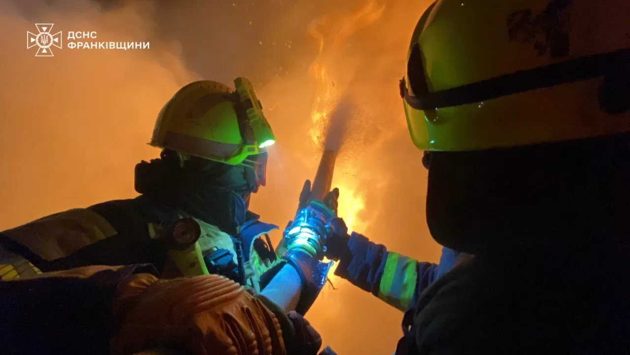 Ликвидация пожара в Ивано-Франковской области / Фото: ГСЧС