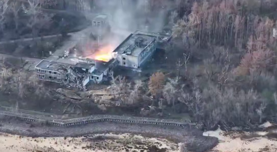 Наслідки удару по укриттю росіян на Запоріжжі / Фото: ДПСУ