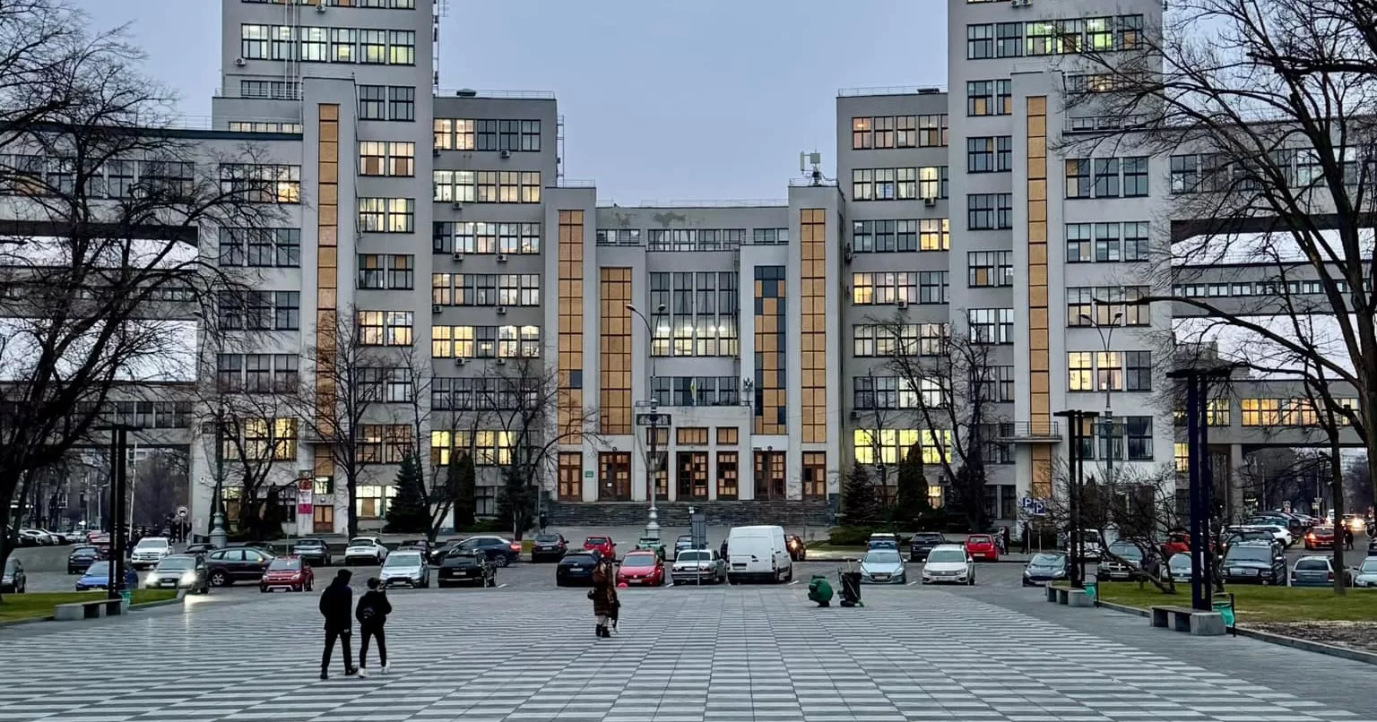 Харьков, здание Госпрома, январь 2025 / Фото Наталья Коротеева