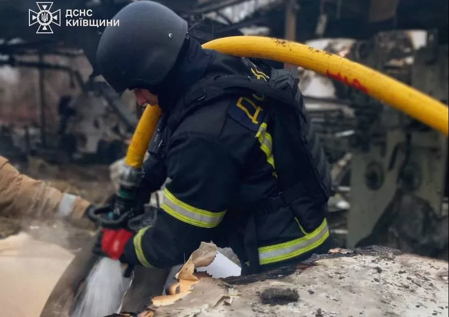 Рятувальники на місці пожежі / Фото ілюстративне: ДСНС