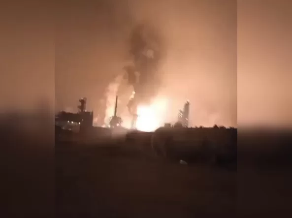 Пожар на Астраханском газоперерабатывающем заводе / Скриншот с видео