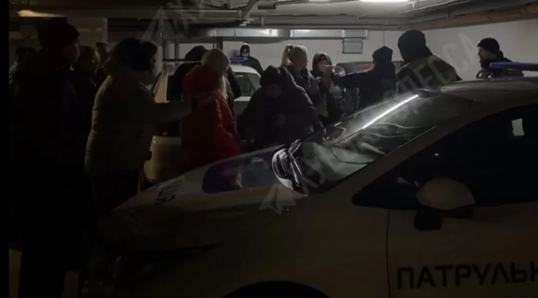 Ситуація на парковці в одному з ЖК Одеси / Фото з соцмереж