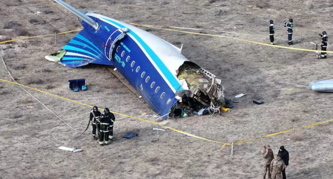 Сбитый пассажирский самолет авиакомпании Azerbaijan Airlines / Фото: Reuters