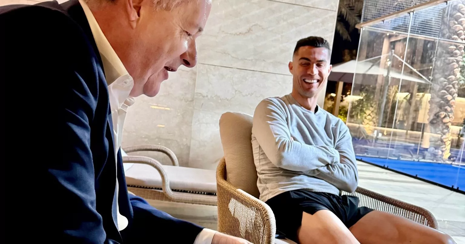 Криштиану Роналду и журналист Пирс Морган / Фото Cristiano Ronaldo @Cristiano