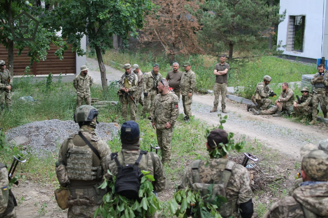 Training of the 5th Separate Assault Regiment (Pavlo Palisa - center) / Photo: 5th separate assault regiment
