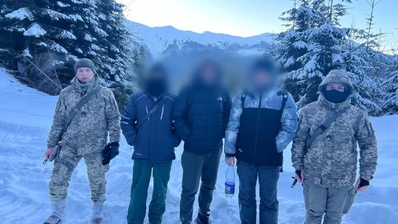 На Закарпатье в горах спасли трех мужчин / Фото: ГПСУ