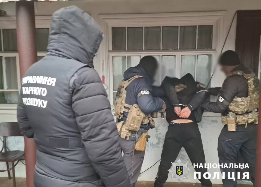 Задержание подозреваемого в серии поджогов в Одесской области / Фото: Нацполиция