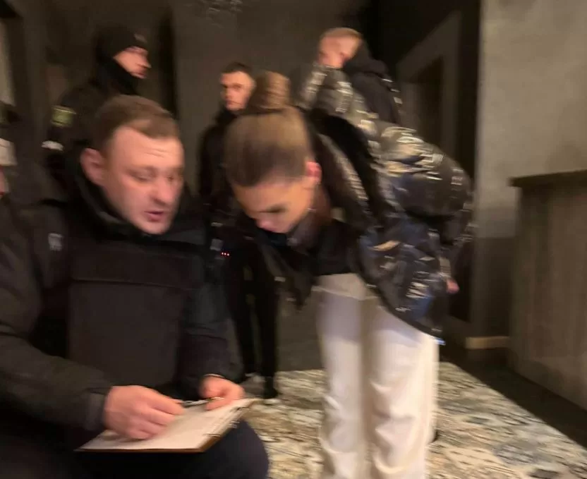 Поліція проводить перевірку за фактом конфлікту у готелі Харкова / Фото: facebook / Snizhana Buhrik