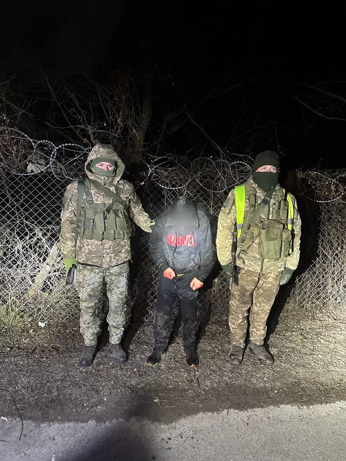 На Закарпатті у Тисі ледь не втопився порушник кордону / Фото: ДПСУ