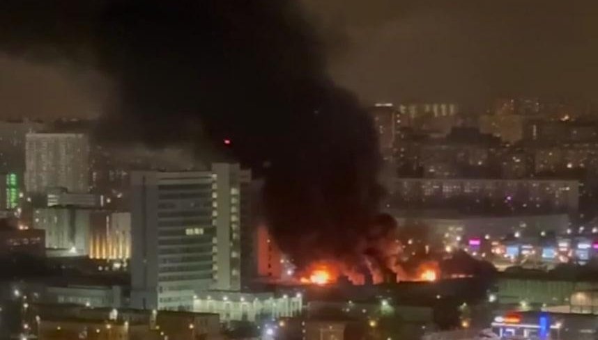 Пожежа в Інституті точної механіки та обчислювальної техніки ім. С.О. Лебедєва в Москві / Скриншот із відео