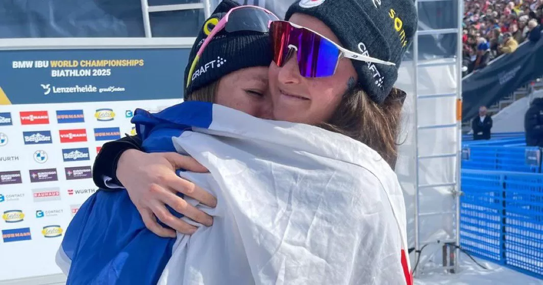 Биатлонистки сборной Франции - чемпионы мира в эстафете / Фото Biathlon_FRA @Biathlon_FRA