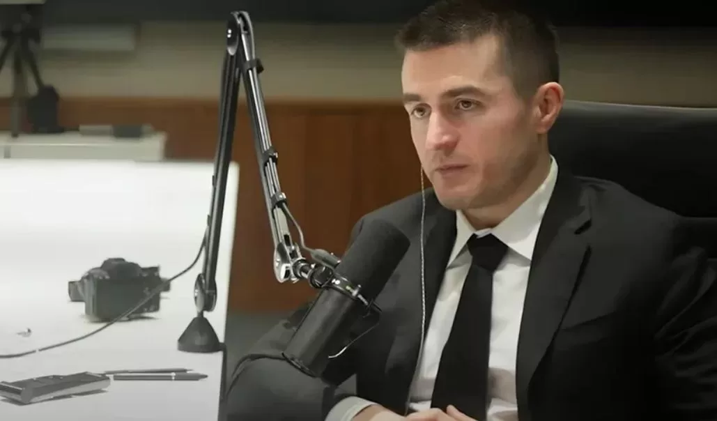 Лекс Фридман во время интервью с Владимиром Зеленским / Кадр из видео