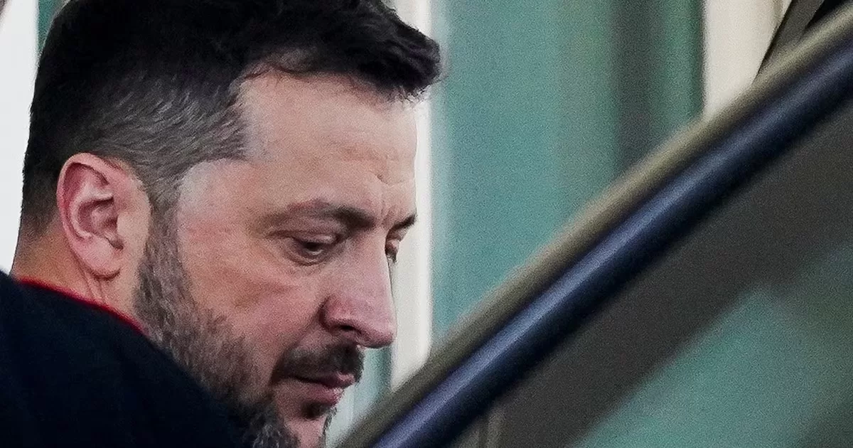 Президент України Володимир Зеленський від'їжджає після скасування прес-конференції з Дональдом Трампом, 28 лютого 2025 / Фото Reuters