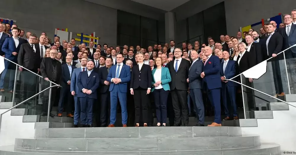 Члени партії АдН. Загальне фото / Фото dpa