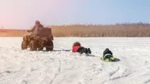 На Одещині чоловік катав дітей по замерзлій водоймі / Фото ілюстративне: dreamstime.com
