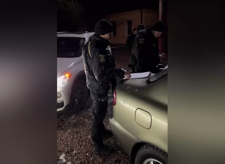 Полиция на месте конфликта с ТЦК в Харькове / Скриншот