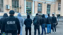 Задержание группы уклонистов на харьковском вокзале / Фото: СБУ