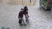 Несовершеннолетние агенты из Ивано-Франковска попали на камеры видеонаблюдения / Фото: СБУ