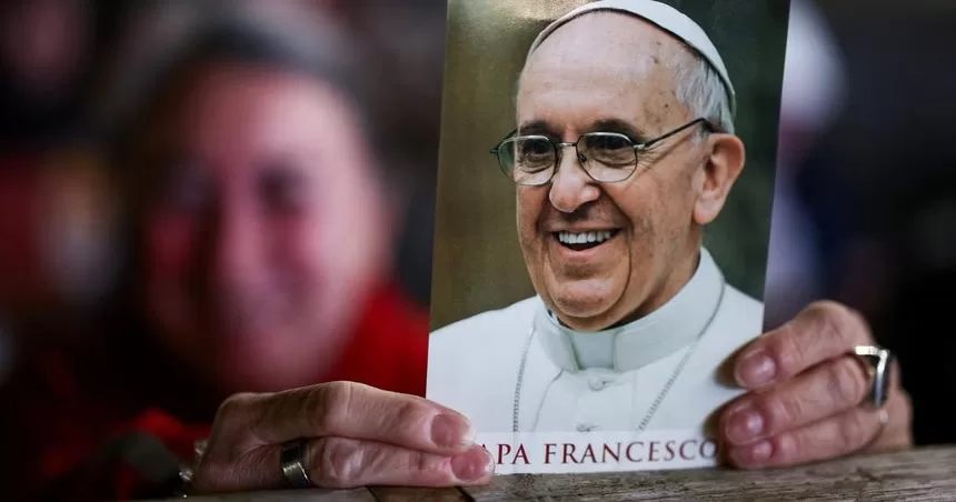 Папа Франциск подойдет к окну больницы около 12 часов 23 марта / Фото Reuters