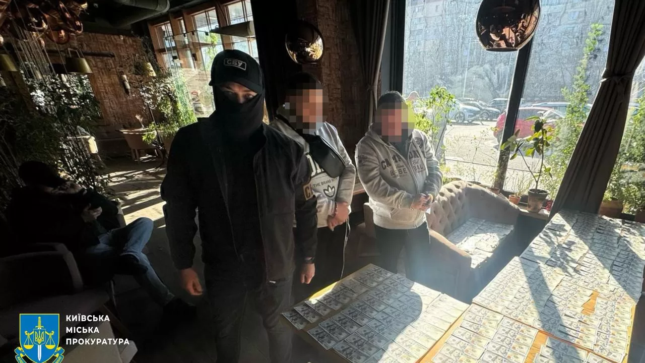 У Києві викрили три схеми для ухилянтів / Фото: Київська міська прокуратура