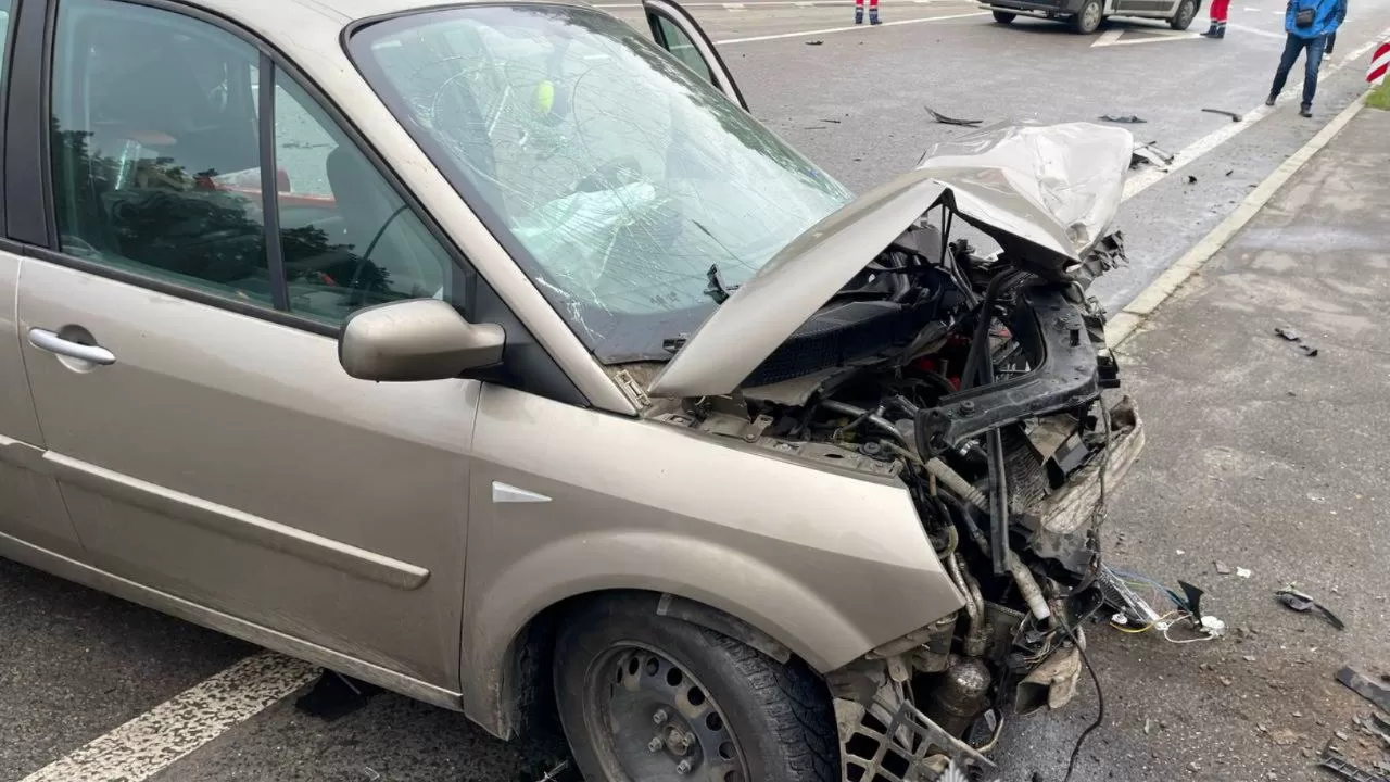На Киевщине в ДТП погиб водитель легковушки / Фото: Полиция Киевской области