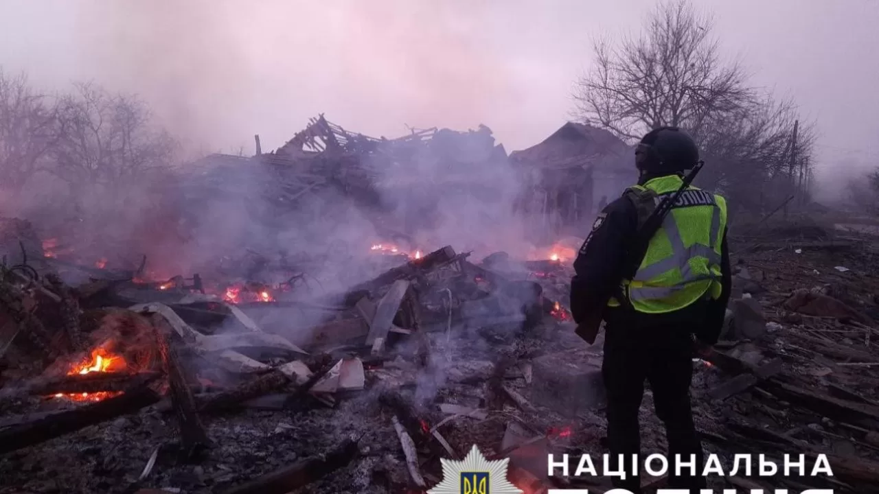 Разрушенный дом в Сумском районе / Фото: Нацполиция