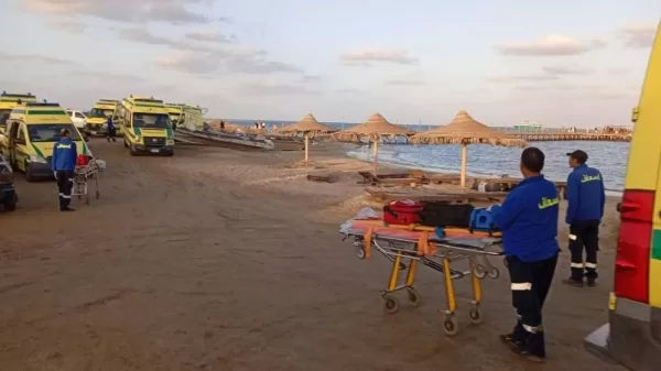 Египетские спасатели ждут на пляже / Фото архивное: saudigazette.com