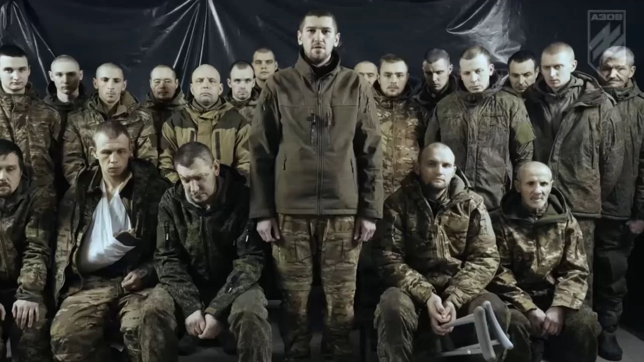 Пленные россияне / Кадр из видео