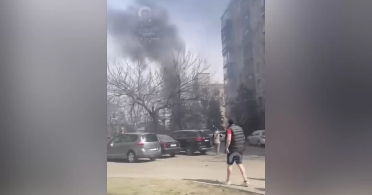 Smoke rises after a missile strike on Kryvyi Rih / Video screenshot