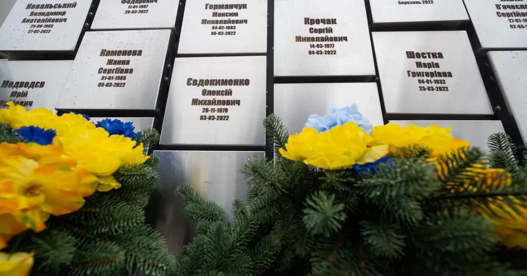 Буча перебувала під окупацією з 27 лютого до 31 березня 2022 року. За цей час російські війська вбили 561 цивільного, серед яких 12 дітей / Фото Офіс президента