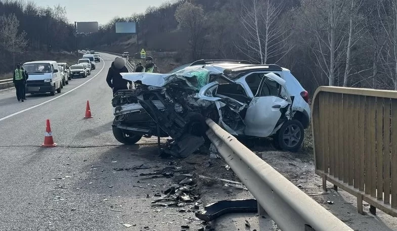 У ДТП в Харкові загинув літній чоловік та серйозно постраждала дитина / Фото: Поліція Харківщини