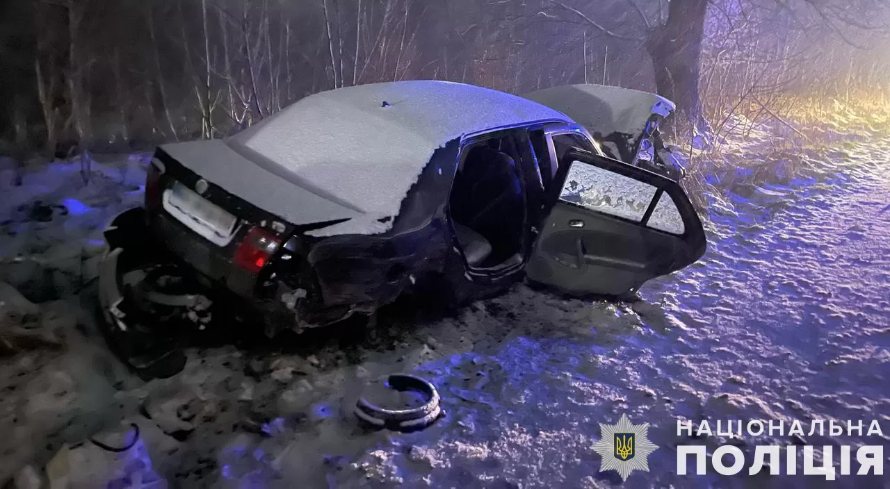 На Львівщині 21-літний нетверезий водій відправив двох своїх пасажирок в реанімацію / Фото: Поліція Львівщини