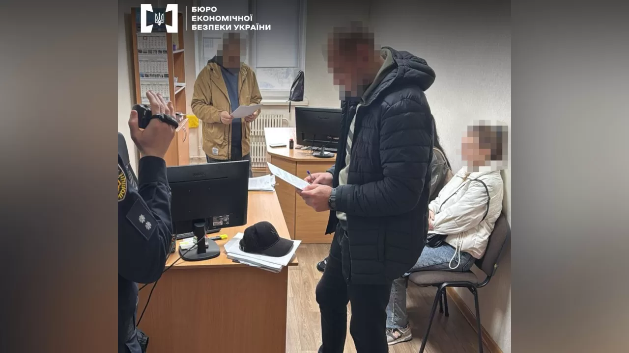 Подозреваемому в растрате директору КП в Днепре объявили подозрение / Фото: БЭБ