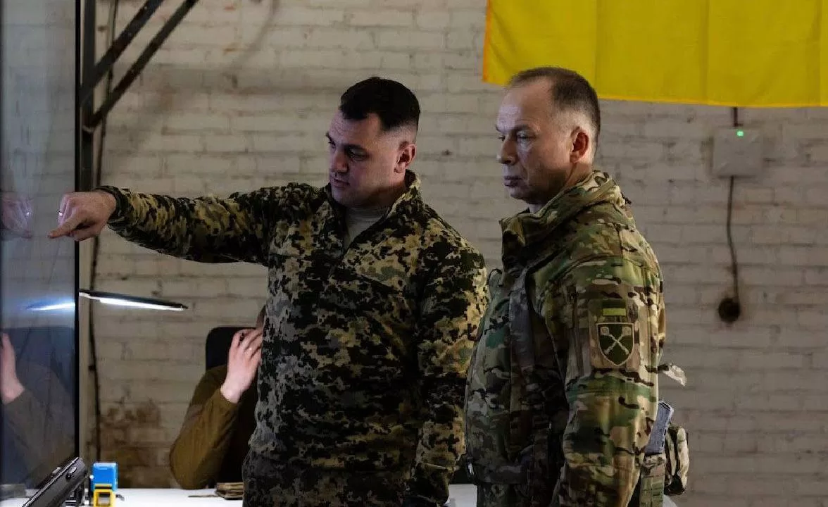 Олександр Сирський на одному з напрямків фронту / Фото: t.me/osirskiy