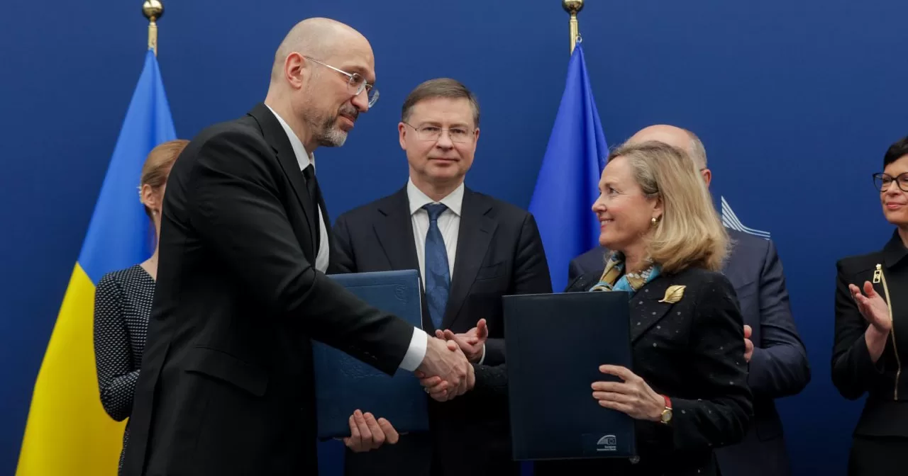 Європейський інвестиційний банк надає Україні 300 млн євро на відновлення енергетики та критичної інфраструктури / Фото @Denys_Smyhal