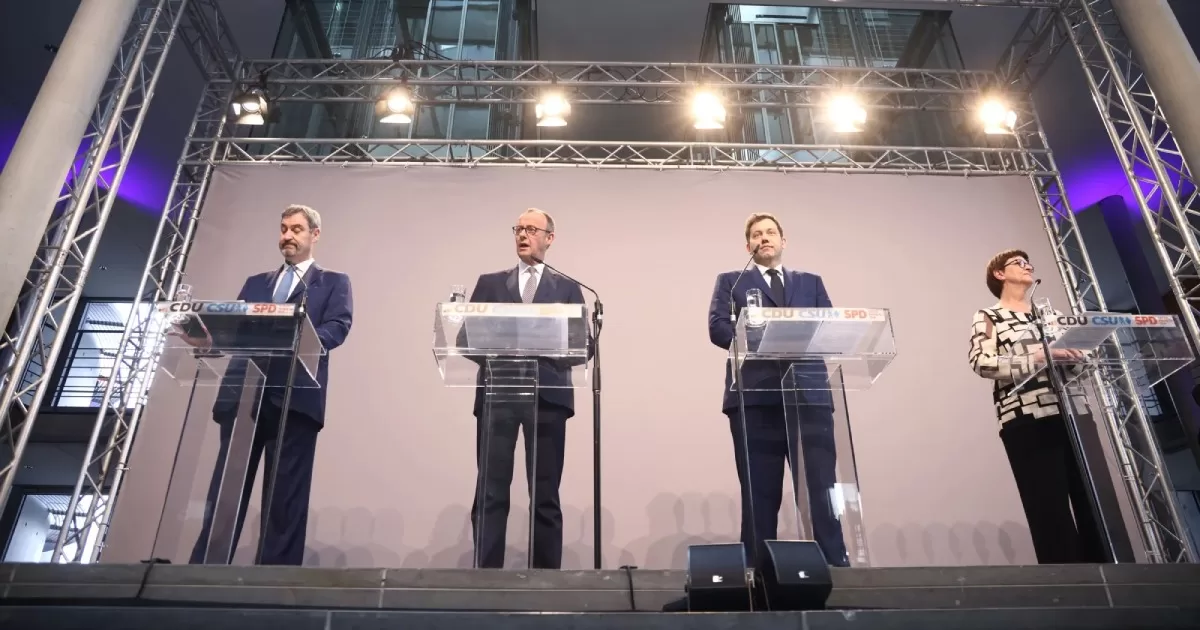 Маркус Зедер, Фрідріх Мерц, Ларс Клінгбайль і Саскія Ескен у Берліні, 9 квітня / Фото Bloomberg