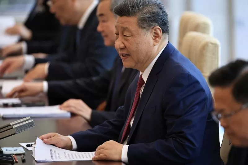 Сі Цзіньпін під час двосторонньої зустрічі з Педро Санчесом у Пекіні, 11 квітня 2025 року / Фото: Reuters