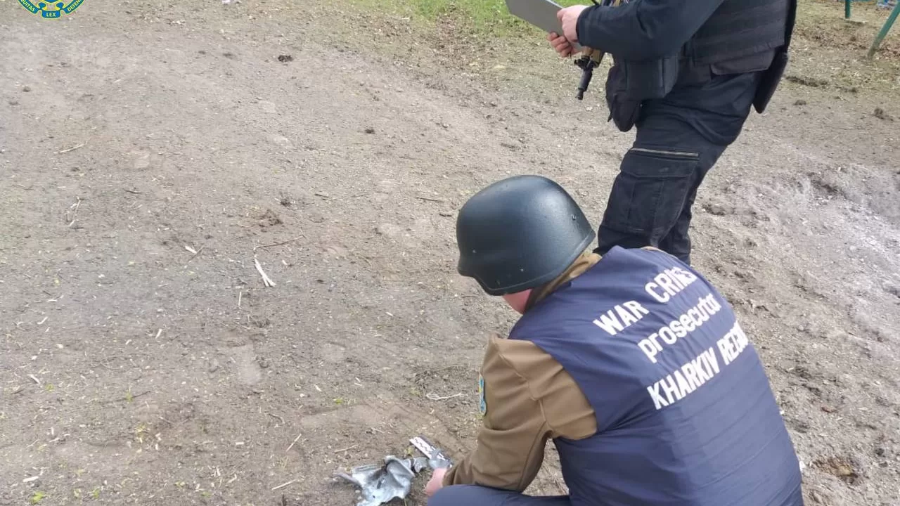 Правоохранители на месте обстрела на Харьковщине / Фото архивное: Харьковская областная прокуратура