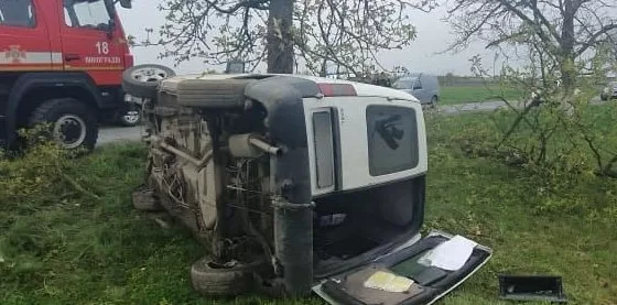 На Закарпатті внаслідок ДТП загинув водій буса Opel Combo / Фото: Поліція Закарпаття