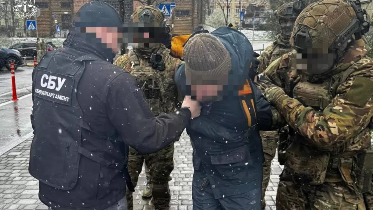 Затримання агента РФ в Києві / Фото: СБУ