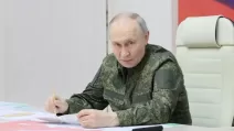 Putin decided to wear a military uniform during his trip to Kursk on 13 March / Photo by TASS
