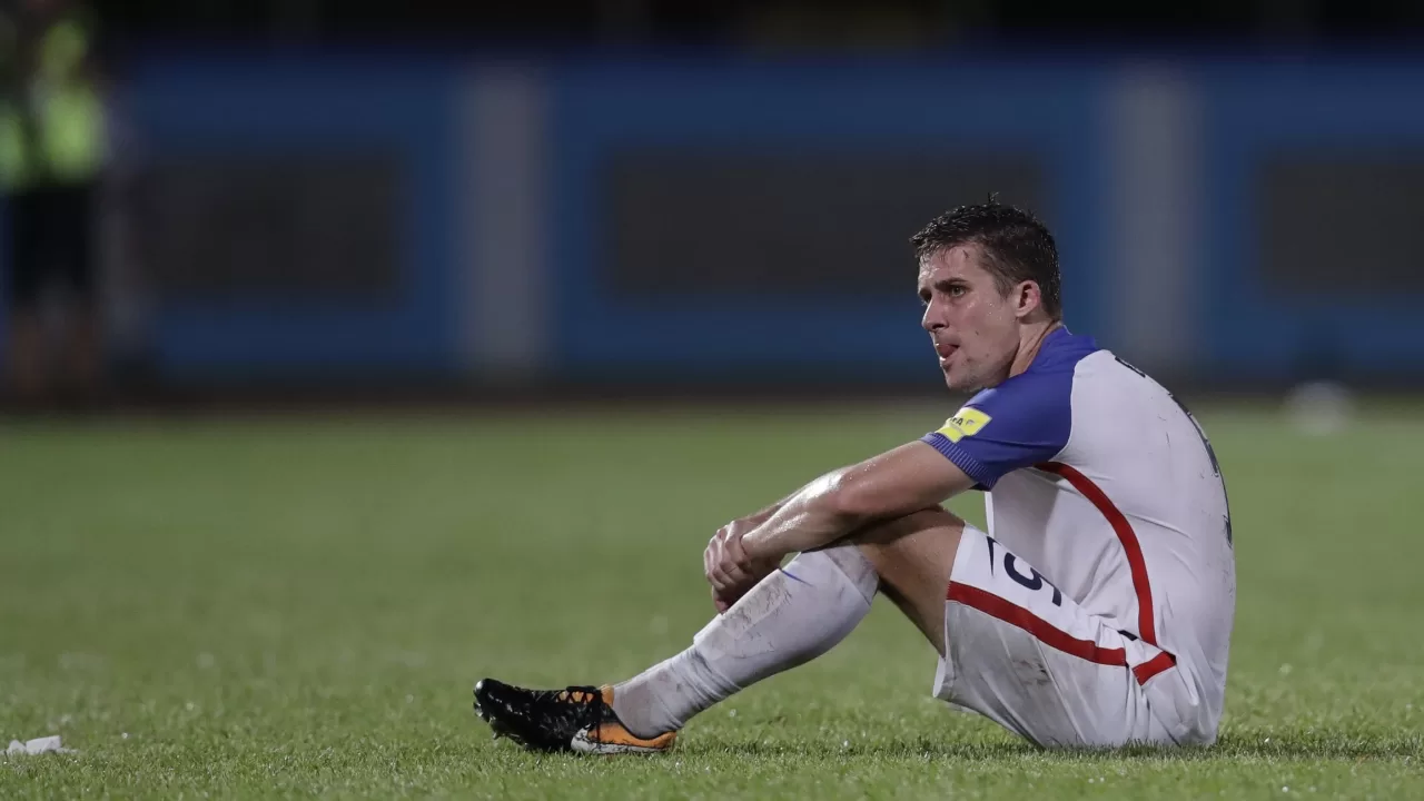 Метт Беслер зі збірної США після приголомшливої поразки від Тринідаду і Тобаго 11 жовтня 2017 року / Фото Reuters