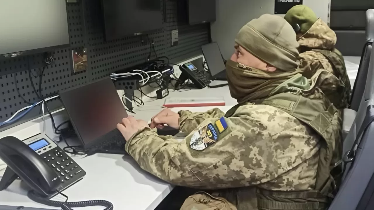 Мобільний командний пункт ПвК “Центр” / Фото X Нова пошта @NP_official_ua