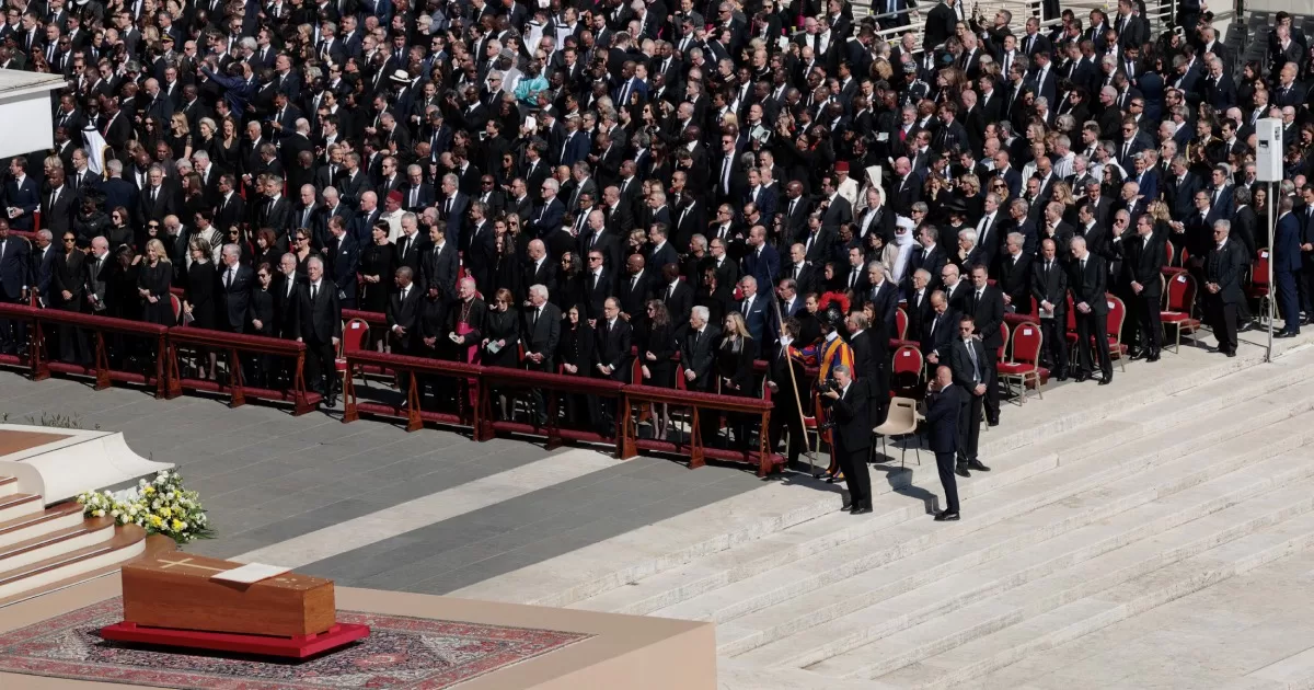 Похоронна меса Папи Франциска на площі Святого Петра у Ватикані, 26 квітня 2025 року / Фото Reuters