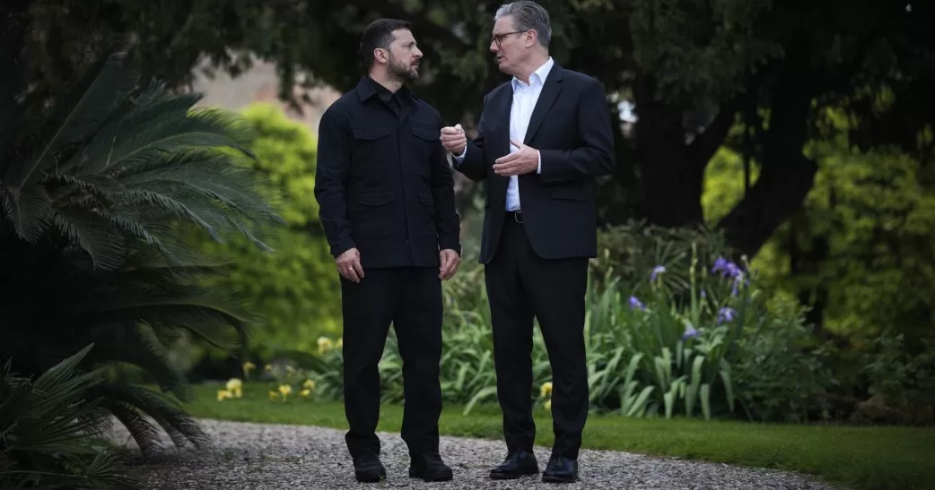 Володимир Зеленський і Кір Стармер обговорили необхідні кроки для встановлення безумовного припинення вогню / Фото Офіс президента