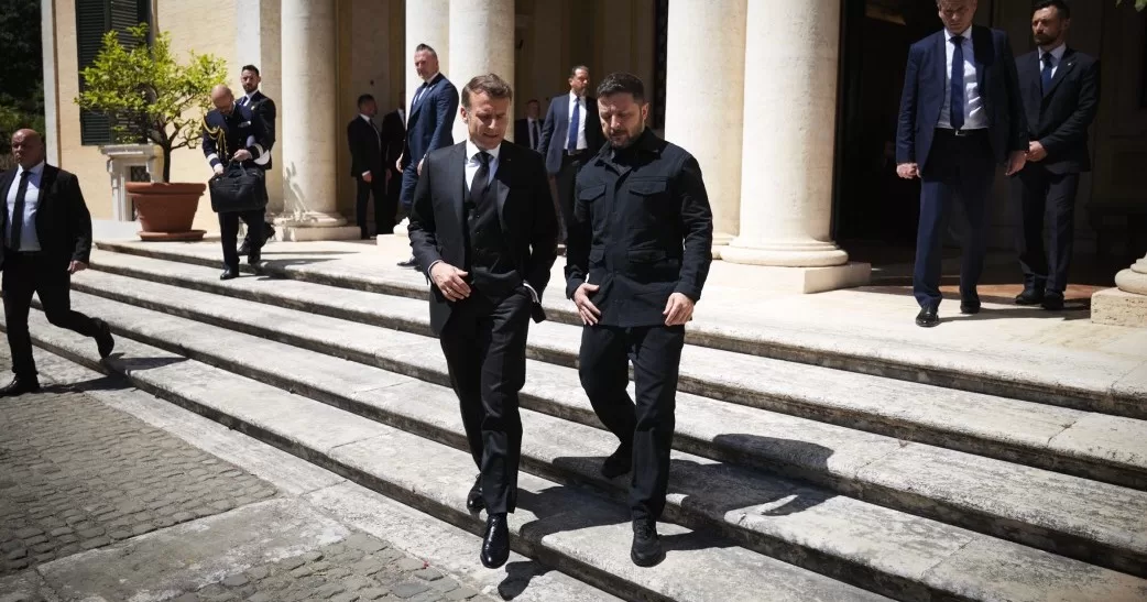 Совместные дипломатические усилия, давление на Россию и усиление украинской ПВО: состоялась встреча президентов Украины и Франции / Фото Офис президента